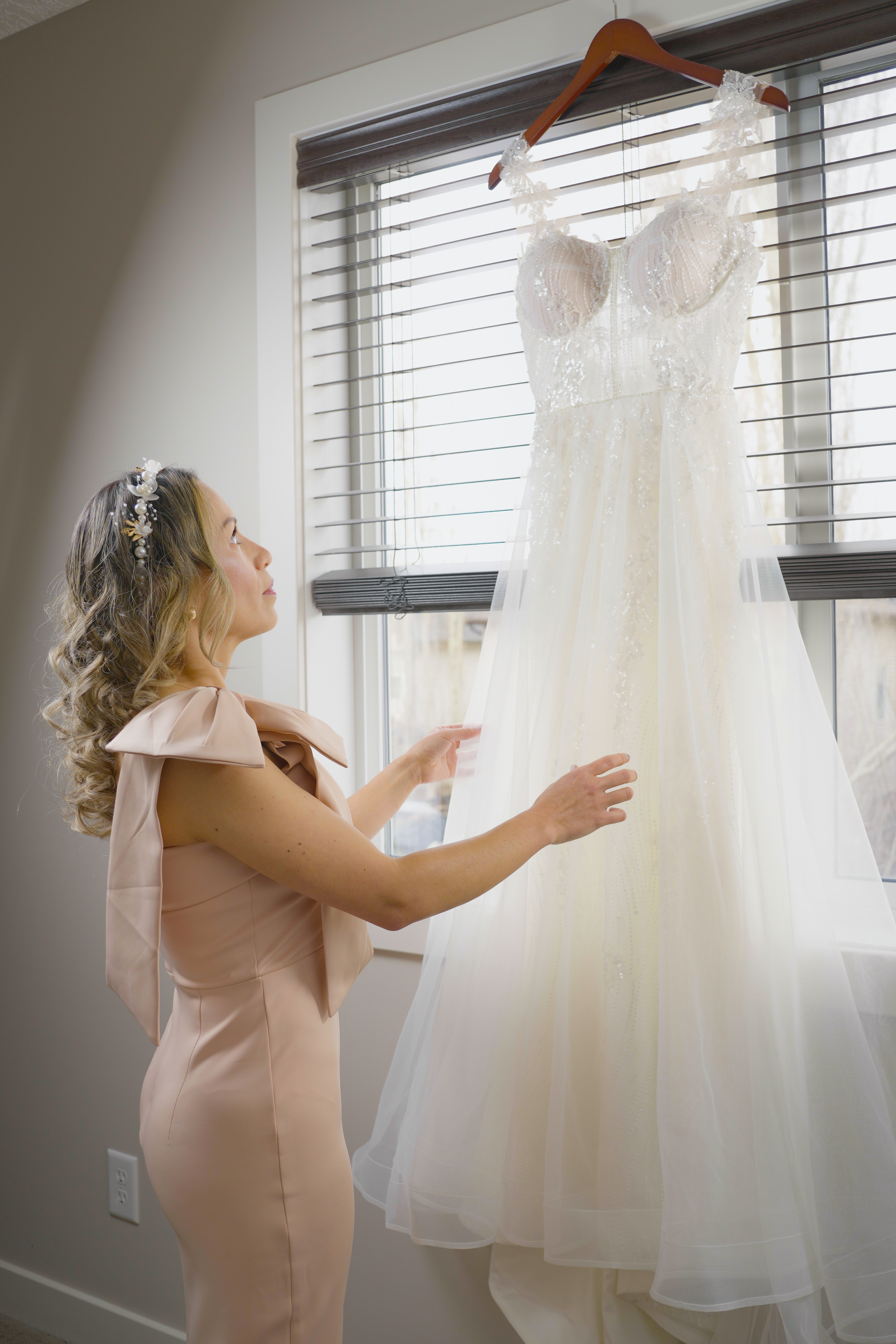 Wedding ceremony — couple exchanging vows